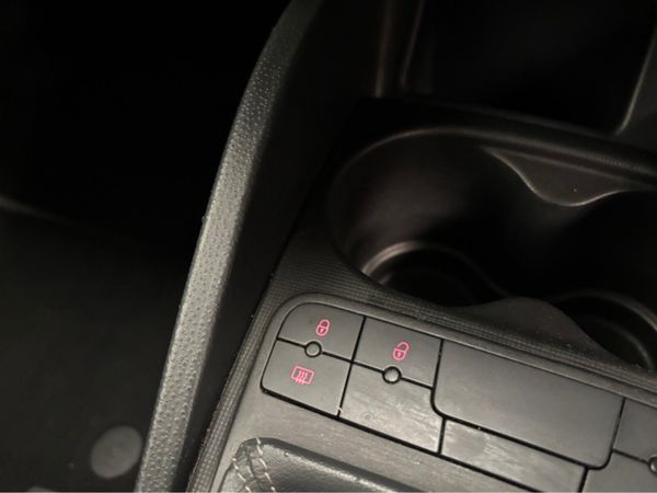 SEAT Ibiza 1.4 SE TOCA 85PS 5DR 358777650