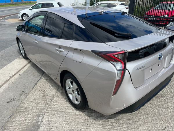 TOYOTA PRIUS 2018, 1.8 HYBRID AUTO LOW KMS 358771030