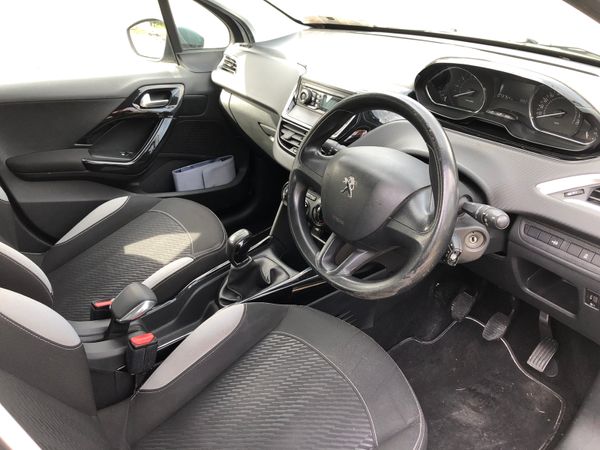 Peugeot 2008 MPV LOW MILES ! 358840799