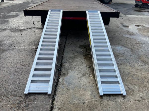 2.5mts ALUMINIUM LOADING RAMPS....6 TONNE...3755.. 358954875