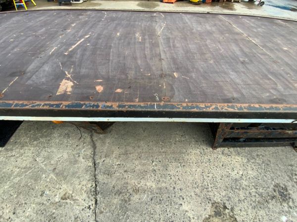28" FLAT BED PLANT BODY....30" C/RAILS..........8 358950367