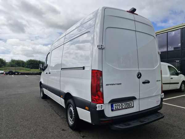 Mercedes-Benz Sprinter 2022 358961226