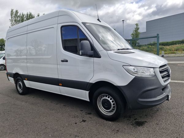Mercedes-Benz Sprinter 2022 358961232