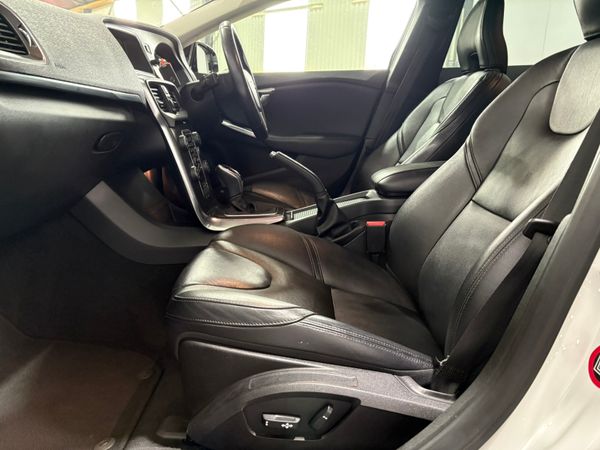 2014 Volvo V40 T4 1.6 Auto 180 Bhp 358975646