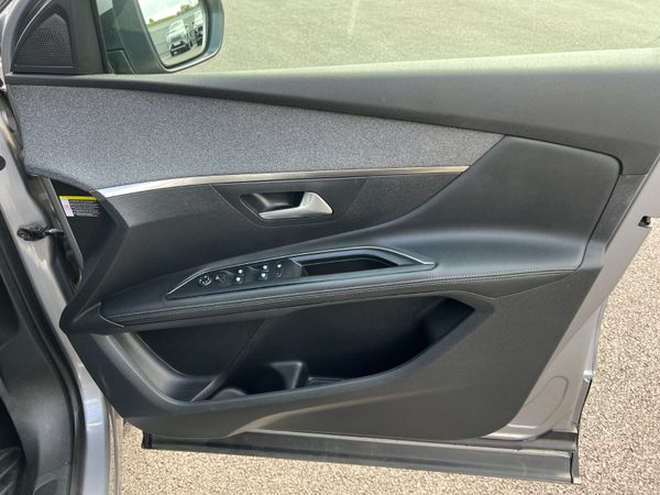 2019 Peugeot 5008 Allure 1.5 BlueHDI - 7 Seater 358998859