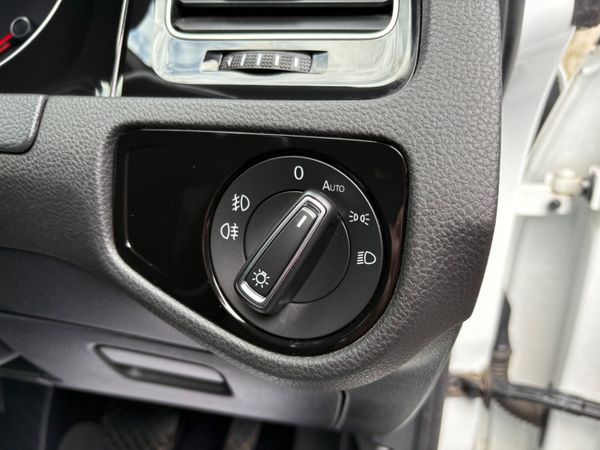 2018 VW Golf 1.4L AUTO Highline / 1YR WARRANTY 359000604