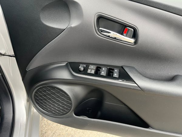 TOYOTA PRIUS 2018, 1.8 HYBRID AUTO LOW KMS 359016624