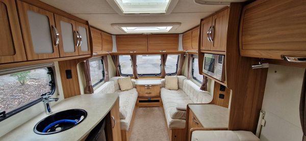 Lunar Clubman ES caravan 359028869