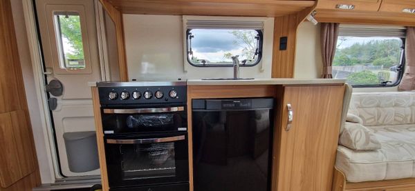 Lunar Clubman ES caravan 359028875