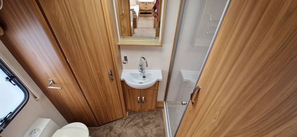 Lunar Clubman ES caravan 359028880
