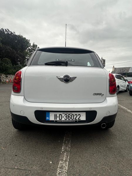 Mini Cooper 2011 359031280