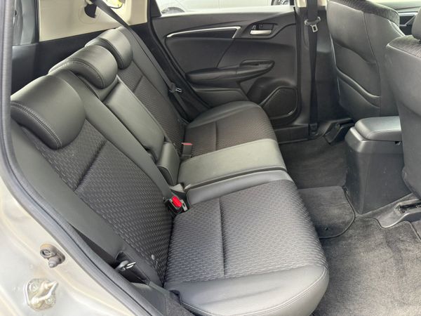 2016 Honda Jazz/Fit 1.5 Hybrid auto Top Specs 359057195