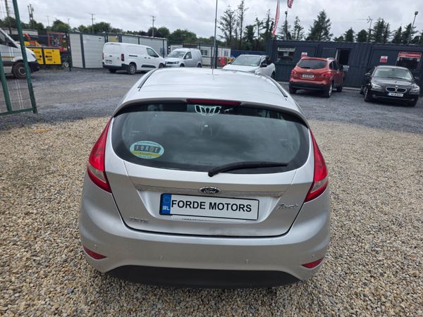 Ford Fiesta 2011 359084673