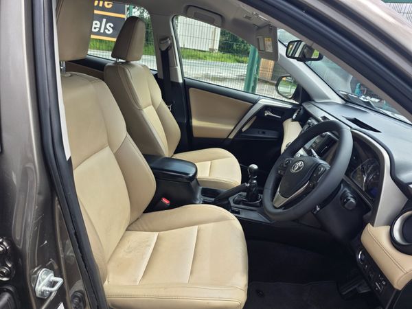 Toyota RAV-4 2015 359085138