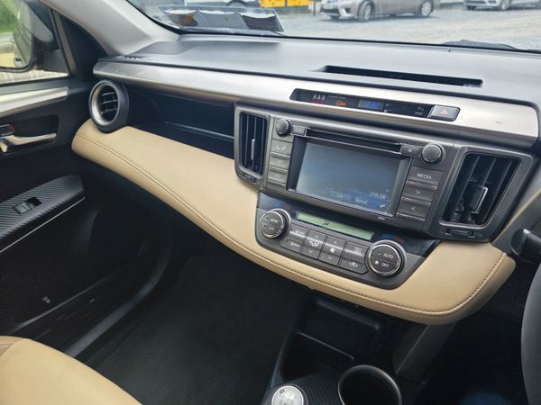 Toyota RAV-4 2015 359085141