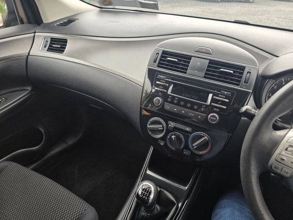 Nissan Pulsar 2015 359086471