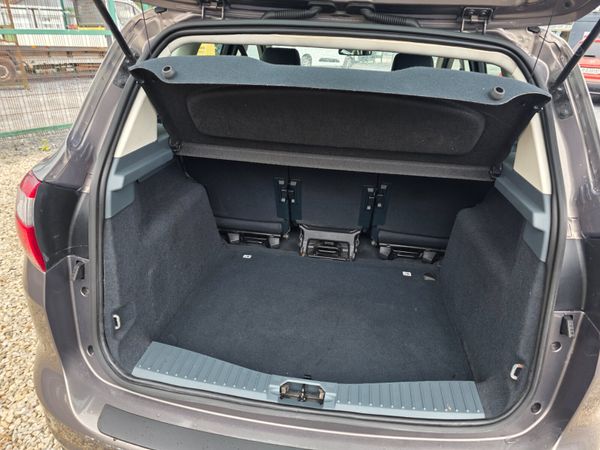 Ford C-Max 2014 359082753