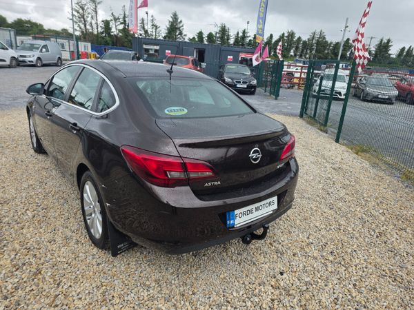 Opel Astra 2014 359083547