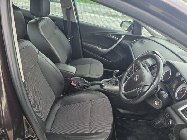 Opel Astra 2014 359083552
