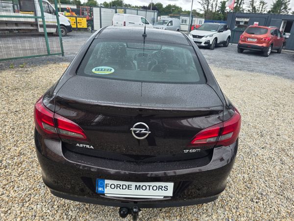 Opel Astra 2014 359083553