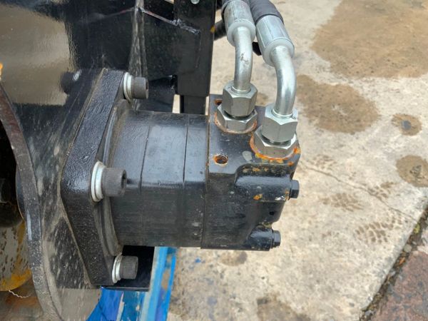MINI SKID STEER HYDRAULIC ROAD BRUSH.. 359104210