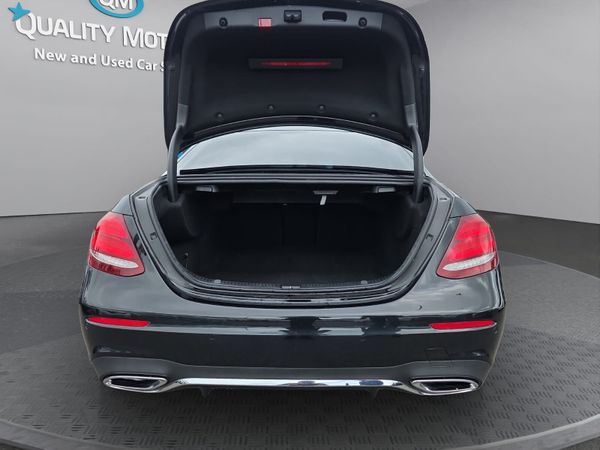 Mercedes-Benz E-Class 2020 359100116