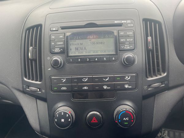 Hyundai i30 2009 , tax and tested 359133603