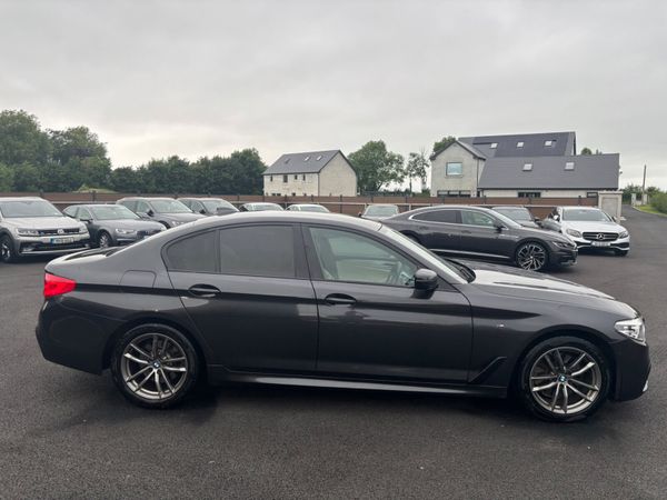 BMW 5-Series 2019 M-Sport 359151173