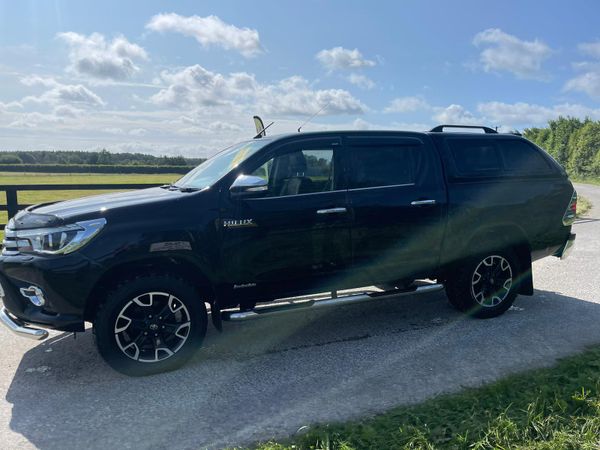 172 Toyota Hilux Invincible Low Miles**** 359170607