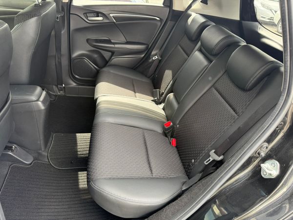 2016 Honda Fit 1.5 Hybrid auto Top Specs 359170714