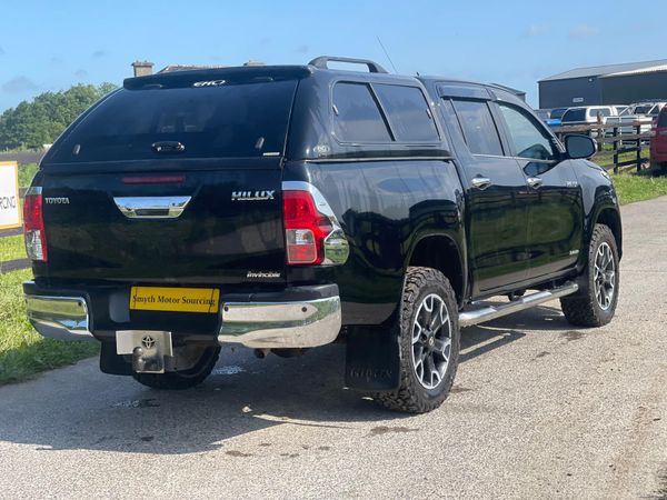 172 Toyota Hilux Invincible X Manual 359170775