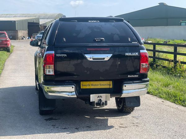 172 Toyota Hilux Invincible X Manual 359170770