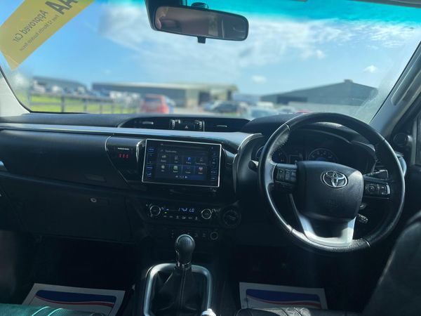172 Toyota Hilux Invincible X Manual 359170785
