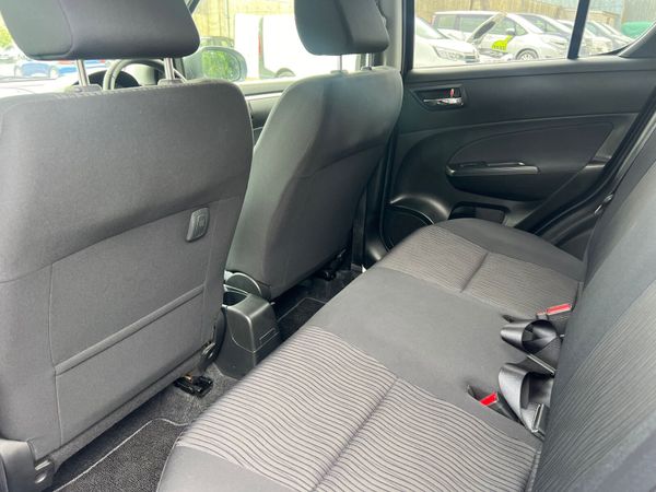 12 Suzuki Swift Autos 359184613