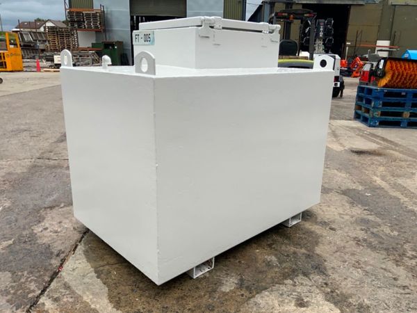 STATIC FUEL STORAGE / DELIVERY BOWSER.......573. 359194135