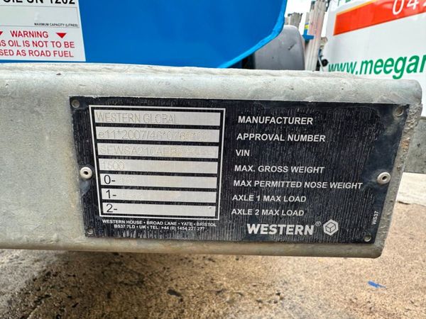WESTERN FUEL BOWSER , BALL HITCH....634T 359204659