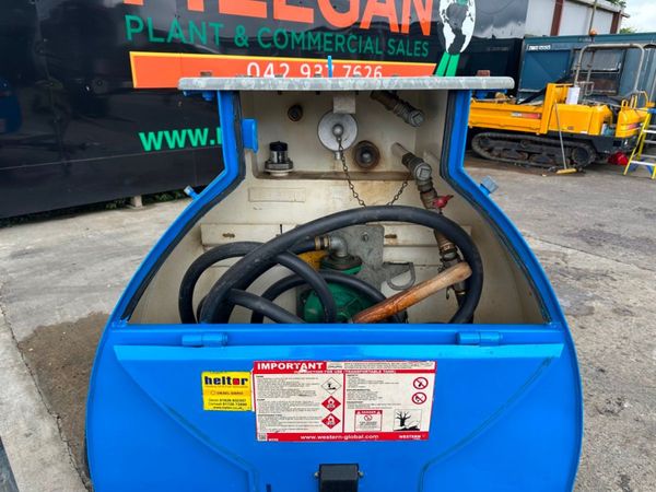 WESTERN FUEL BOWSER , BALL HITCH....634T 359204672