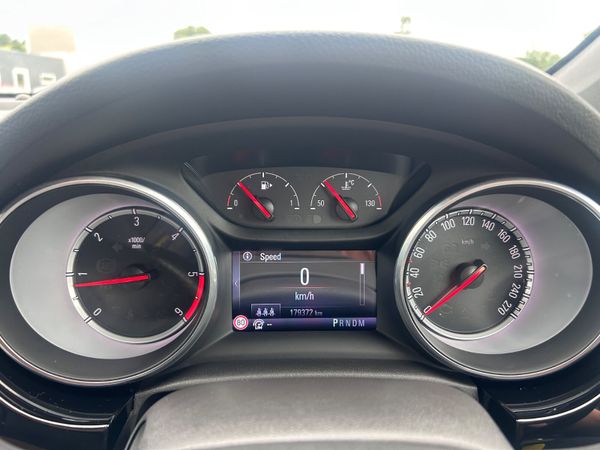 Opel Astra 2016 1.6 diesel automatic 359213906