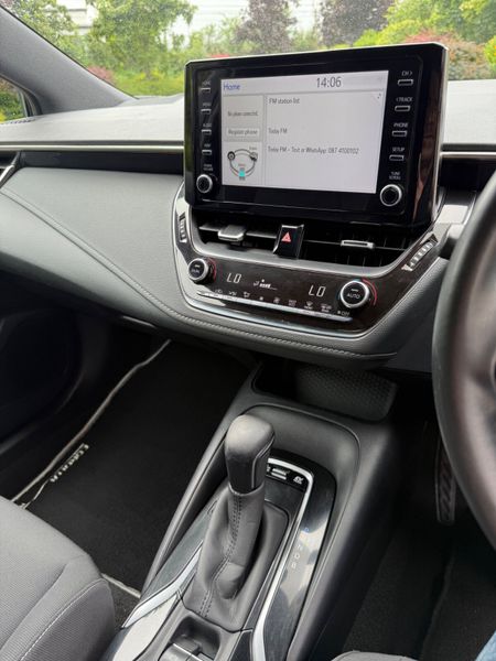 *Irish Car* 201 Toyota Corolla Hybrid! 359266504