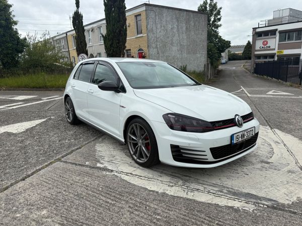 Volkswagen golf gti 2015 359300804