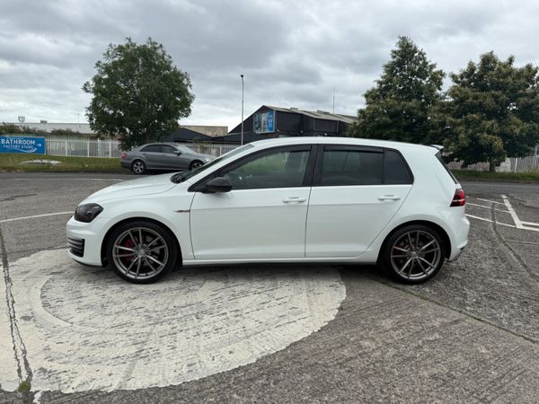 Volkswagen golf gti 2015 359300810