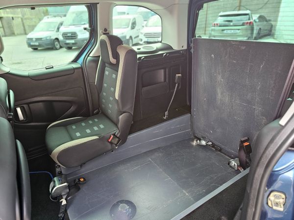 CITROEN BERLINGO // MULTISPACE WHEELCHAIR // AUTO 359376224
