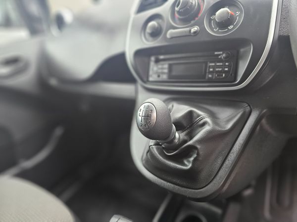 RENAULT KANGOO  // 06/26 DOE // SLAMLOCKS 359378627