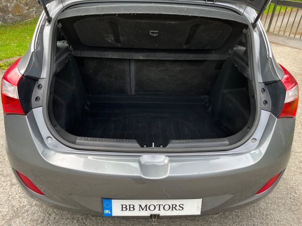 Hyundai i30 1.4L Diesel Classic 359372559
