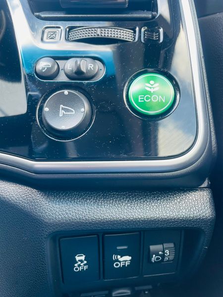 2015 HONDA GRACE 1.5 SELF CHARGING HYBRID LOW MILE 359373067