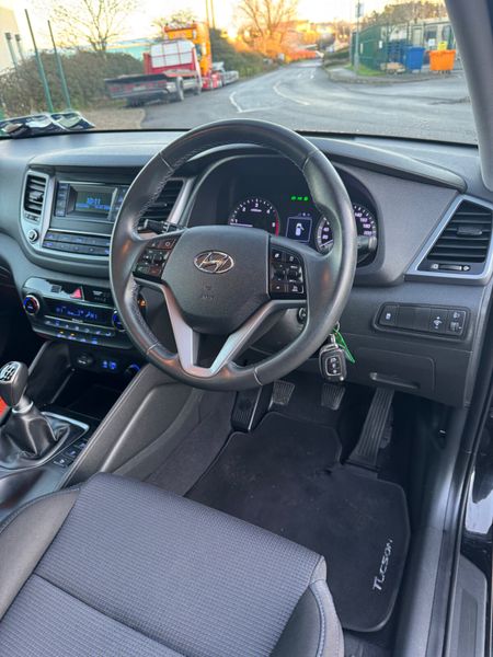 Hyundai Tucson 2016 359386251
