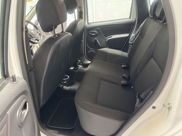 182 DACIA DUSTER   LOW MILAGE ! 359387912