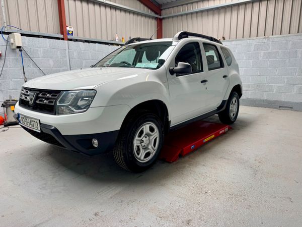 182 DACIA DUSTER   LOW MILAGE ! 359387928
