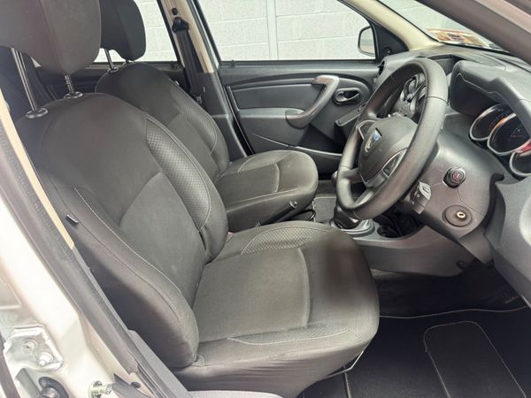 182 DACIA DUSTER   LOW MILAGE ! 359387932