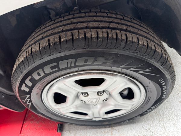 182 DACIA DUSTER   LOW MILAGE ! 359387933